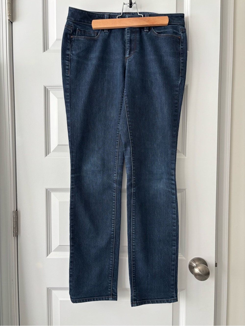 Ann Taylor Curvy Jeans Size 4